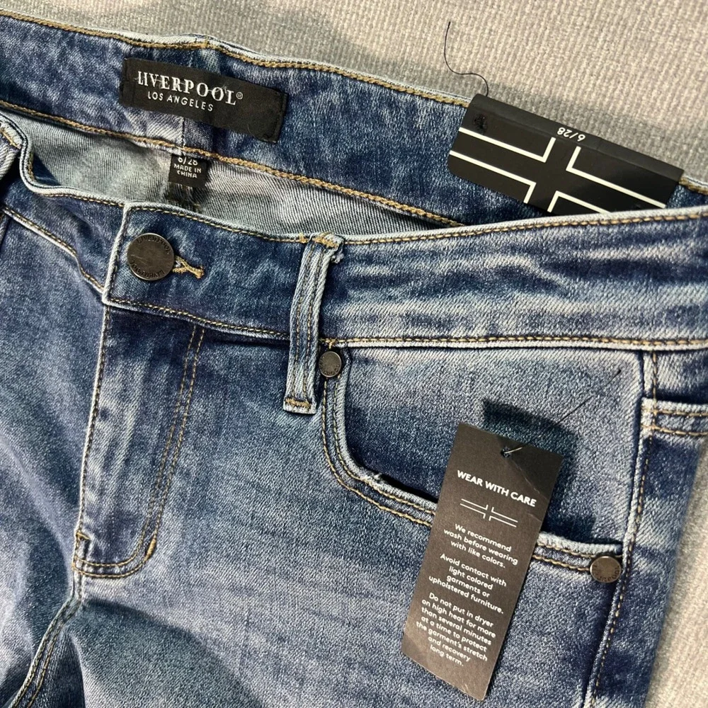 Liverpool Los‎ Angeles Kennedy Crop Straight Jeans Blue Denim Size 6/28 NEW
